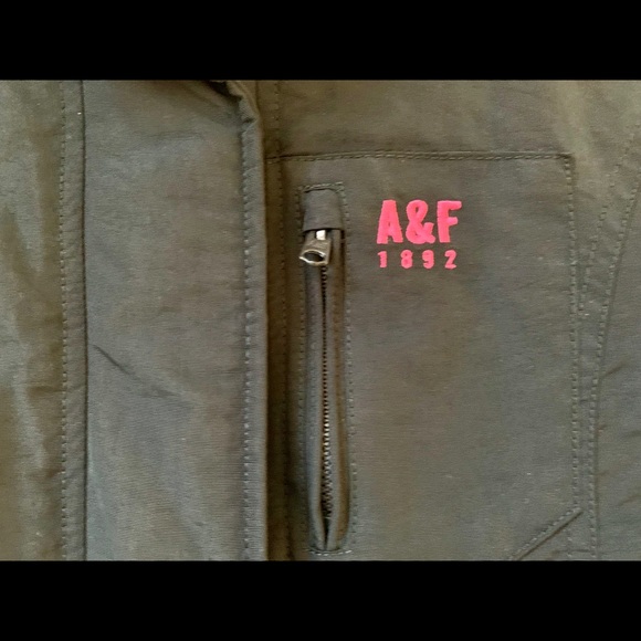 Winter Jacket - Picture 2 of 7